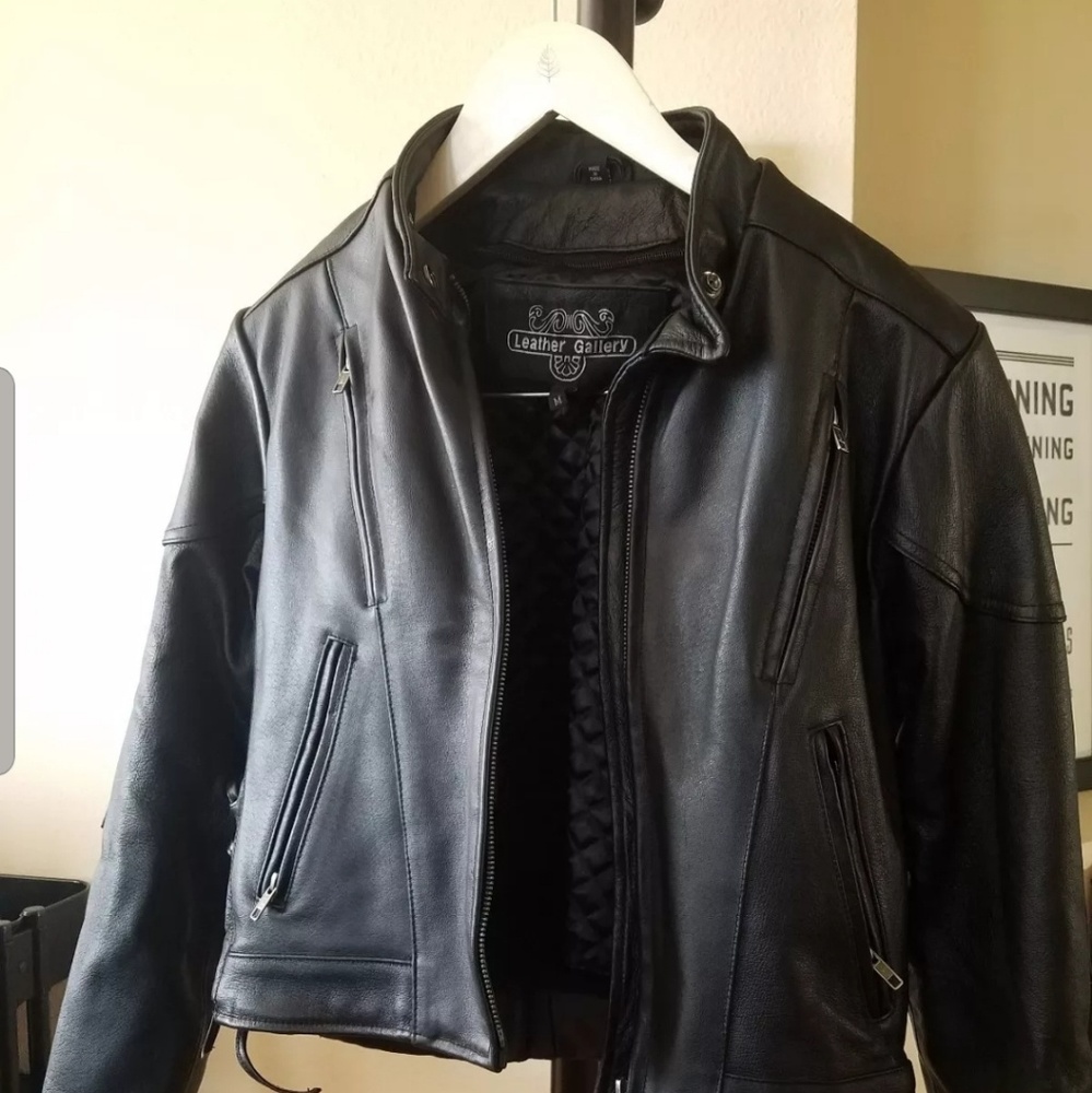 Leather biker jacket, with pockets, quilted zip-out liner, very high quality!